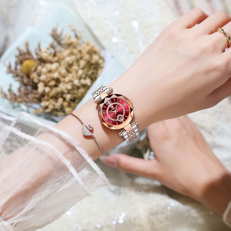 Women's Gold Calendar Watch