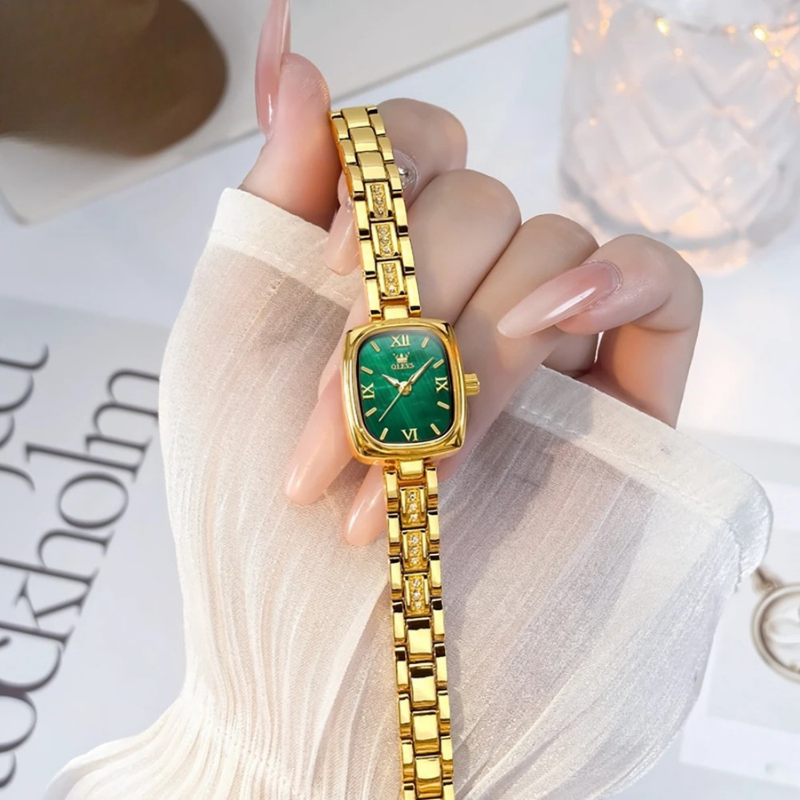 Women's Petite Strap Watch
